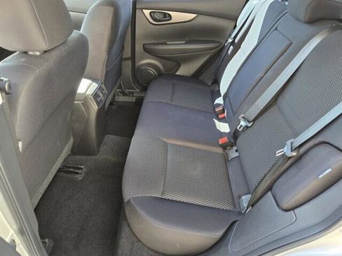 Used 2021 Nissan Rogue Sport S image 13