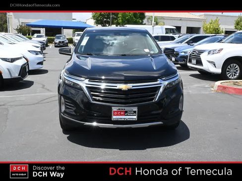 Used 2023 Chevrolet Equinox LT w/ Driver Convenience Package AWD/4WD image 2