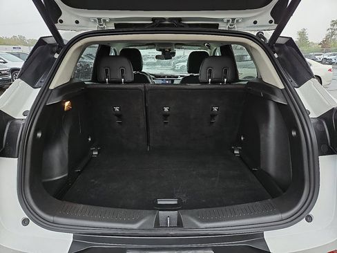 Used 2021 Buick Encore GX Select w/ Advanced Technology Package image 29