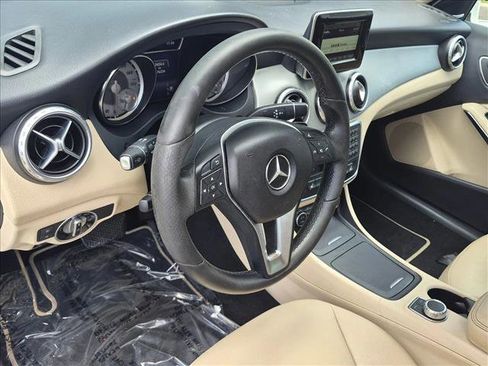 Used 2015 Mercedes-Benz GLA 250 image 10