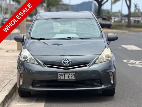 Used 2013 Toyota Prius V Five FWD image 7