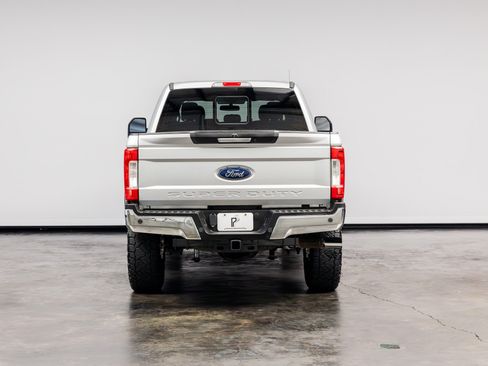 Used 2018 Ford F250 Lariat w/ Chrome Package AWD/4WD image 16