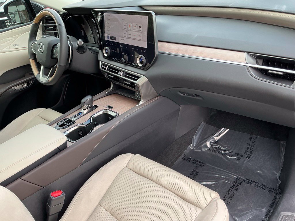 Certified 2024 Lexus RX 350 AWD w/ Convenience Package image 24