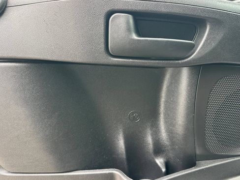 Used 2025 RAM ProMaster 2500 w/ Convenience Group FWD image 11