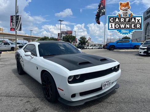 Used 2023 Dodge Challenger SRT Hellcat RWD image 1