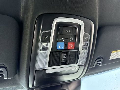 New 2026 RAM 2500 Limited AWD/4WD image 18