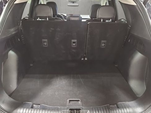 Certified 2025 Ford Escape Platinum AWD/4WD image 18