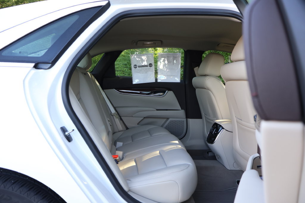 Used 2016 Cadillac XTS Luxury w/ LPO, Protection Package FWD image 48