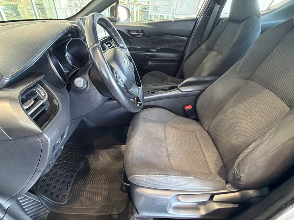 Certified 2018 Toyota C-HR XLE FWD image 20