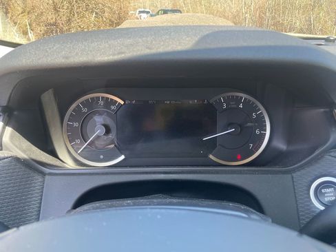 Used 2022 Land Rover Range Rover Velar S AWD/4WD image 18
