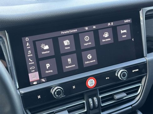 Certified 2025 Porsche Macan image 26