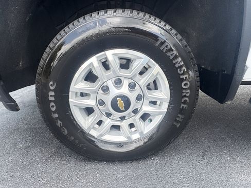 Used 2025 Chevrolet Silverado 2500 W/T w/ WT Convenience Package AWD/4WD image 8