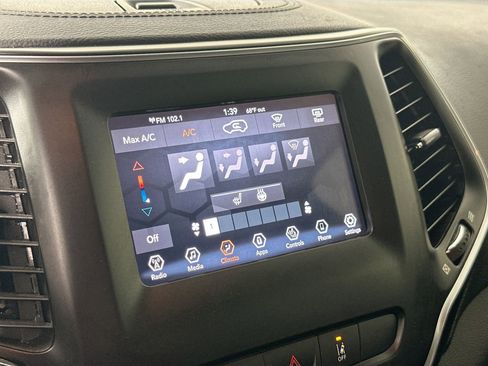 Used 2021 Jeep Cherokee Altitude image 14