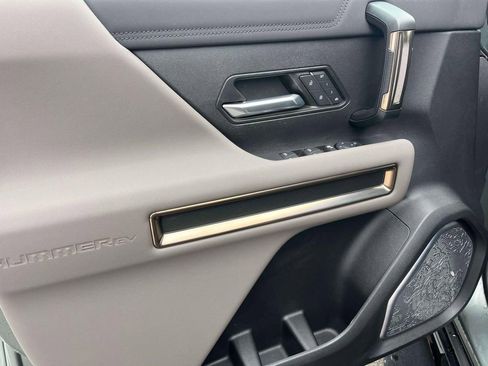 Used 2024 GMC Hummer EV 3X image 24