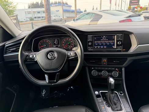 Used 2021 Volkswagen Jetta SE FWD image 26