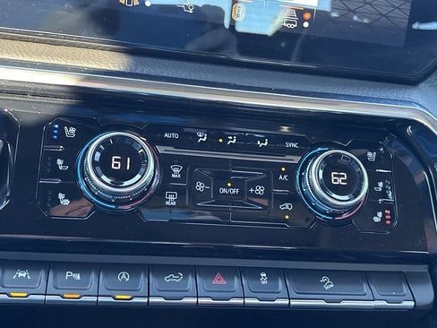 Used 2025 GMC Sierra 1500 Denali w/ Denali Reserve Package image 40