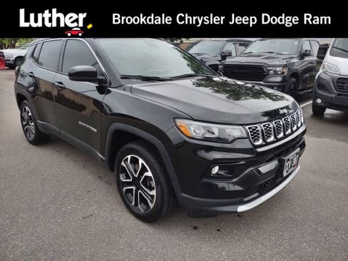 Used 2024 Jeep Compass Limited w/ Sun and Sound Group AWD/4WD image 1