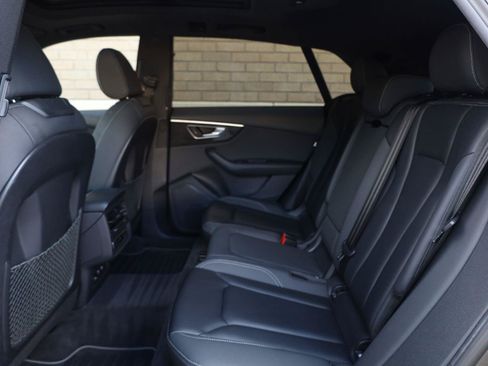 Used 2019 Audi Q8 Premium w/ Convenience Package AWD/4WD image 23