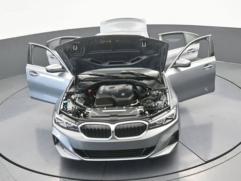 Used 2025 BMW 330i Sedan image 74