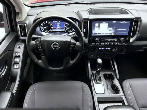 Certified 2025 Nissan Frontier SV w/ SV Convenience Package AWD/4WD image 14