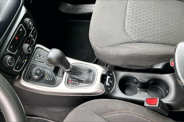 Used 2021 Jeep Compass Sport AWD/4WD image 17