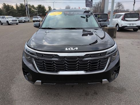 Used 2025 Kia Seltos S image 3