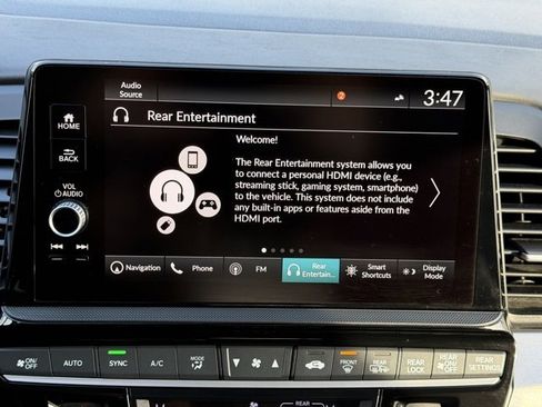 Certified 2025 Honda Odyssey Touring image 17