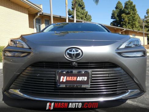 Used 2023 Toyota Mirai w/ Advanced Technology Package RWD image 18