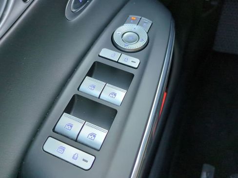 Certified 2025 Genesis GV70 3.5T Sport w/ Sport Advanced Package image 24