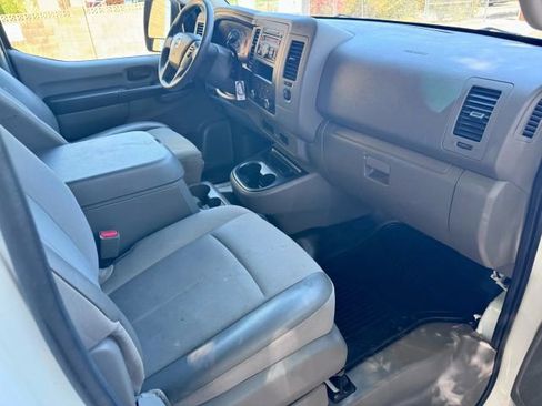 Used 2012 Nissan NV 2500 SV w/ Side Curtain Airbag Pkg image 12