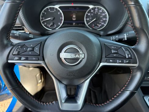 Used 2025 Nissan Sentra SR FWD image 15