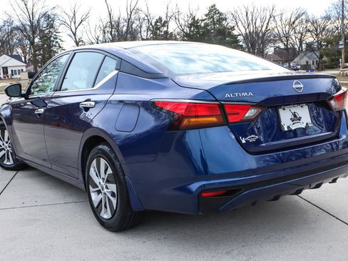 Used 2024 Nissan Altima 2.5 S image 12
