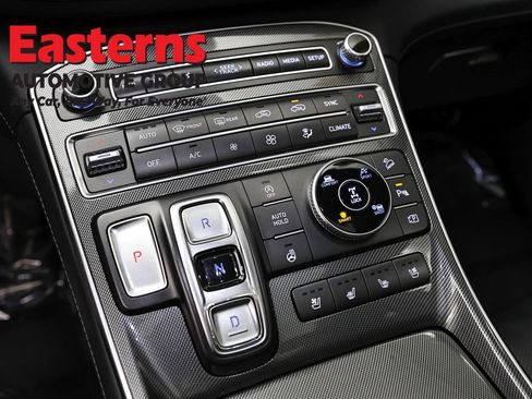 Used 2023 Hyundai Santa Fe Limited AWD/4WD image 19