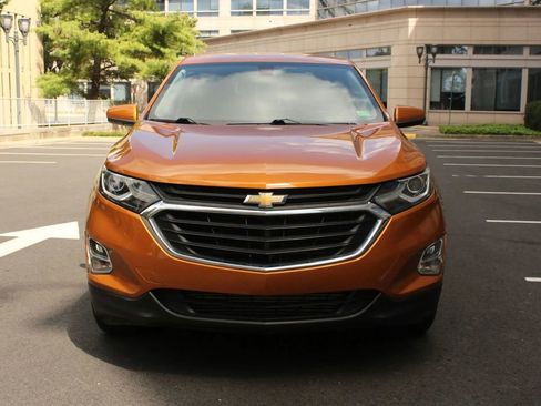 Used 2019 Chevrolet Equinox LT FWD image 3
