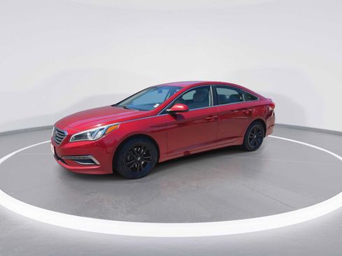 Used 2015 Hyundai Sonata SE FWD image 4