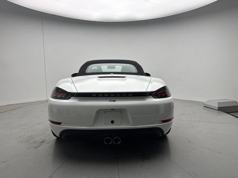 Certified 2025 Porsche 718 Boxster RWD image 4