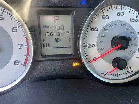 Used 2014 Subaru Impreza 2.0i AWD/4WD image 15