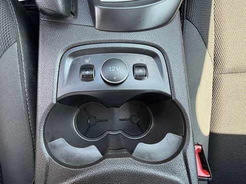 Used 2014 Ford Focus SE w/ SE Winter Package FWD image 26