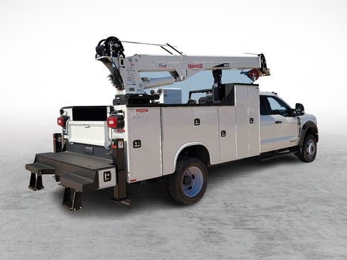 New 2025 Ford F550 4x4 SuperCab Super Duty image 11