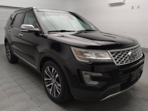 Used 2017 Ford Explorer Platinum AWD/4WD image 13
