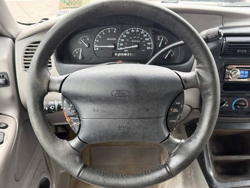 Used 1996 Ford Explorer XL RWD image 12