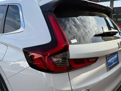 Used 2024 Honda CR-V EX image 9
