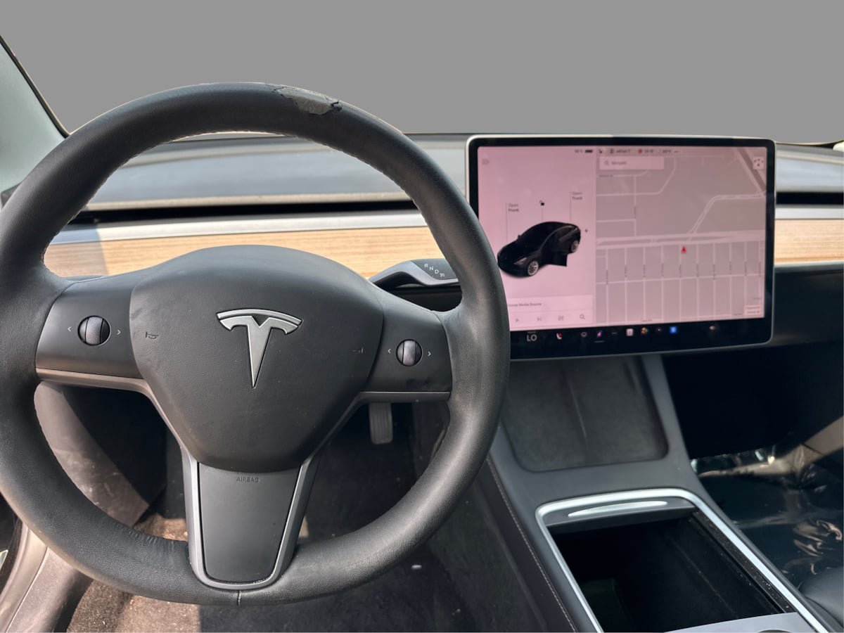 Used 2022 Tesla Model 3 Long Range AWD/4WD image 24