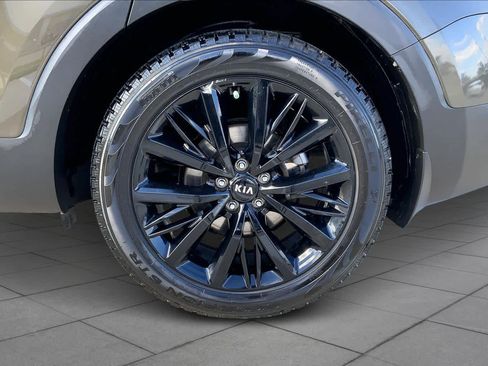 Used 2020 Kia Telluride SX w/ Towing Package image 11