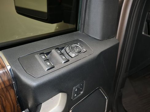 Certified 2020 Ford F150 Lariat w/ FX4 Off-Road Package image 12