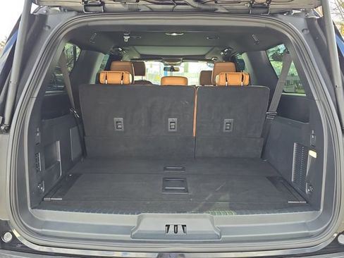 Certified 2024 Ford Expedition Max Platinum image 9