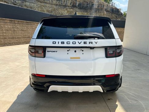 Certified 2025 Land Rover Discovery Sport Dynamic SE image 4