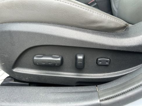 Used 2013 Hyundai Sonata Limited w/ Premium Pkg FWD image 14