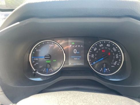Certified 2019 Toyota RAV4 XLE w/ Convenience Package AWD/4WD image 6