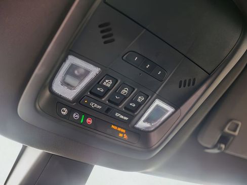 Used 2023 Buick Enclave Essence w/ Experience Buick Package FWD image 24